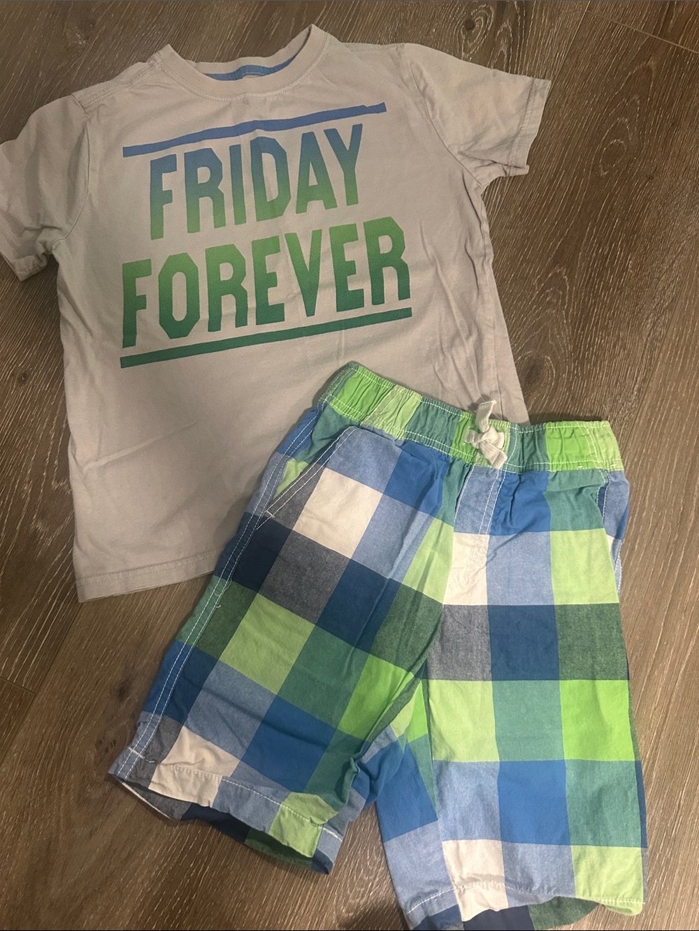 Gymboree Gray Tee with blue, White & green plaid Shorts